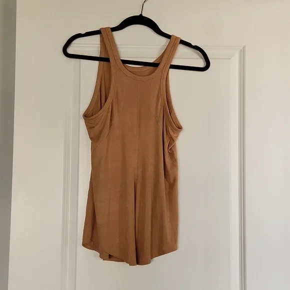 CLOSET CLOSING - Lululemon Full Day Ahead Tank - Picture 4 of 5